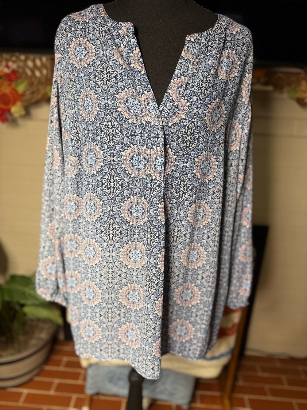 Faith & Zoe Navy and Pink Medallion Print Tunic - Picture 1 of 2
